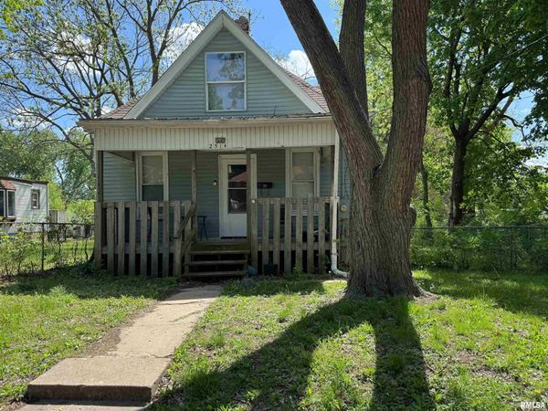 2514 NE MONROE Street, Peoria, IL 61603