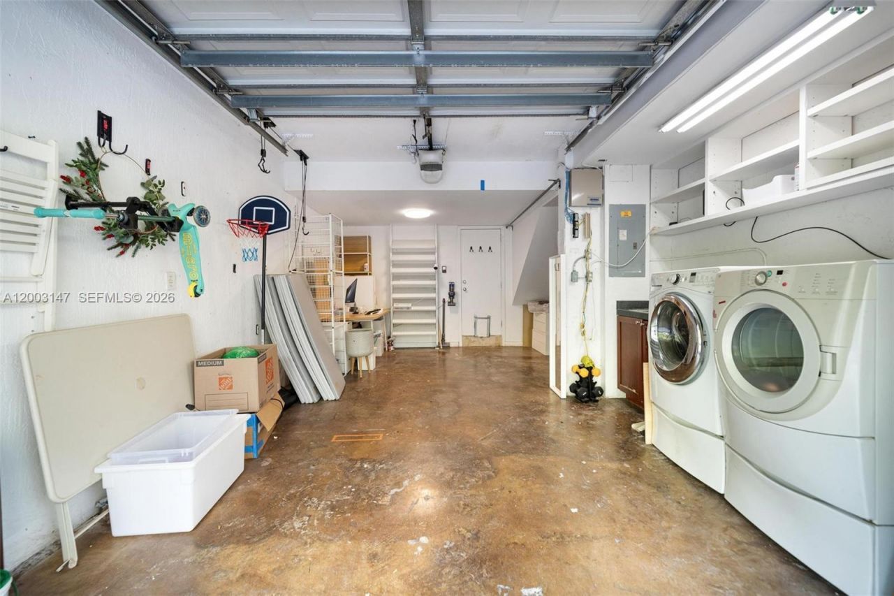 3021 Virginia St, Unit 11, Miami, FL 33133 Photo