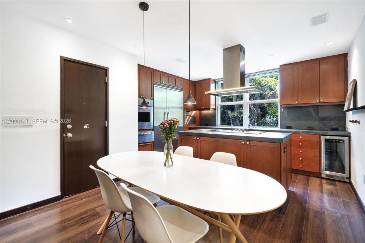 3021 Virginia St, Unit 11, Miami, FL 33133 Photo