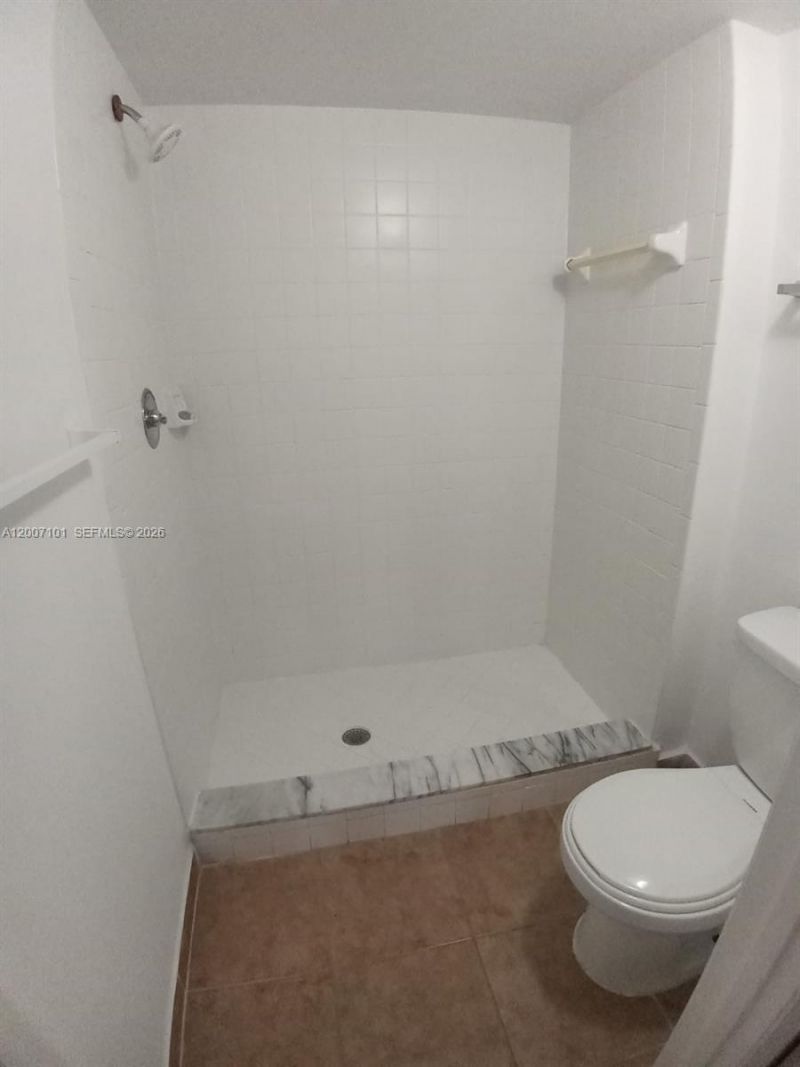 9999 Summerbreeze Dr , Unit 504, Sunrise, FL 33322 Photo