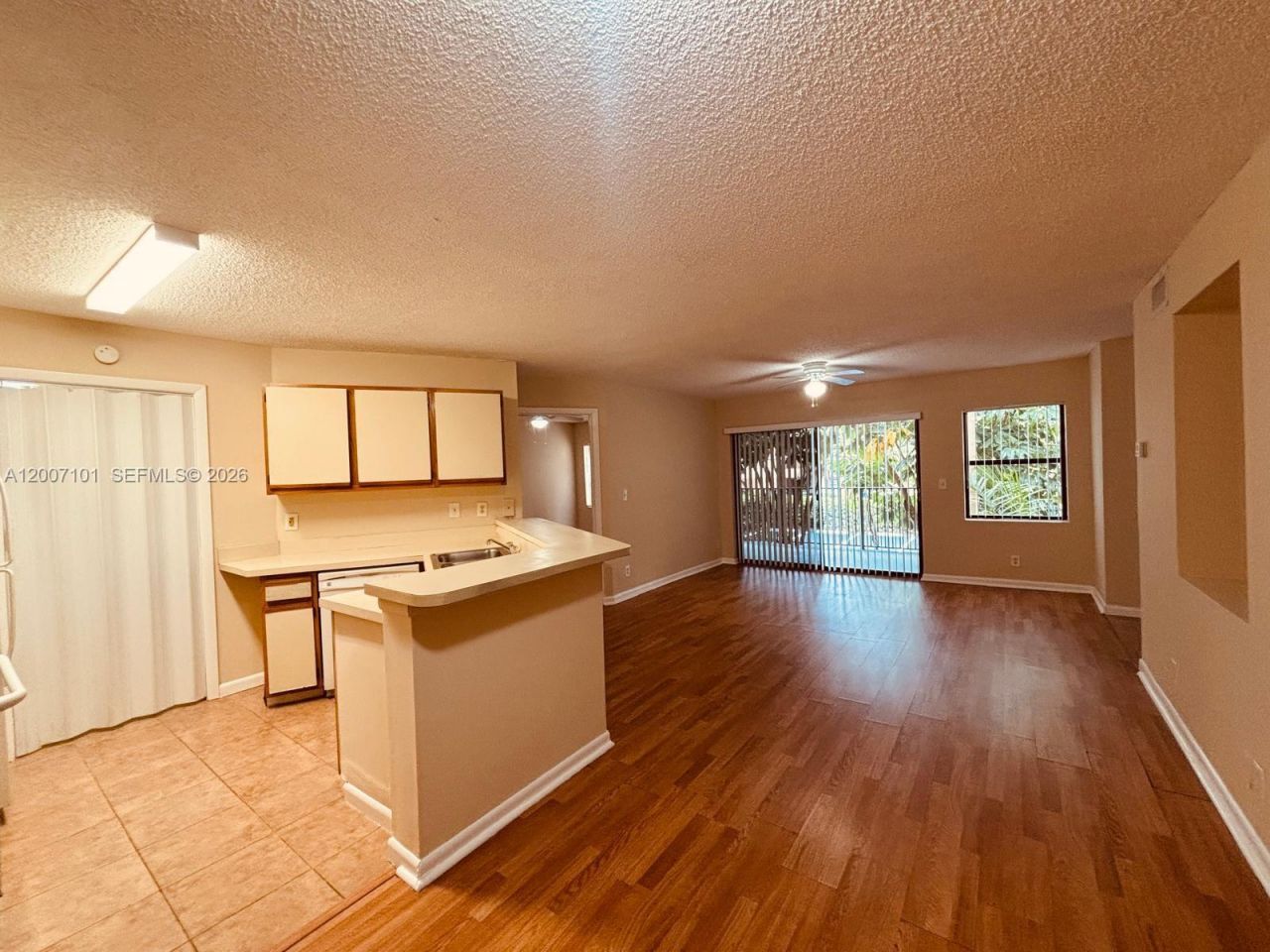 9999 Summerbreeze Dr , Unit 504, Sunrise, FL 33322 Photo