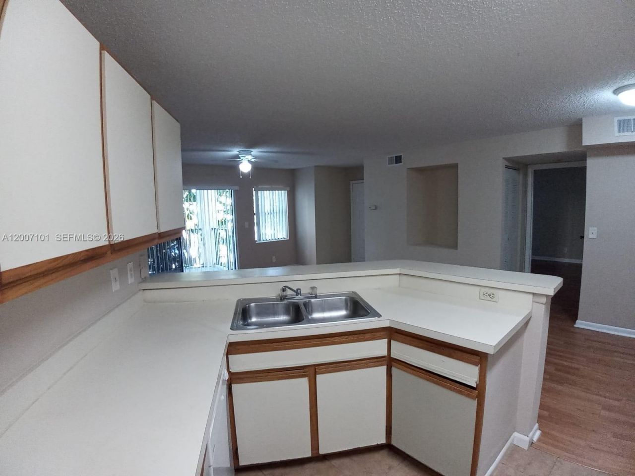 9999 Summerbreeze Dr , Unit 504, Sunrise, FL 33322 Photo