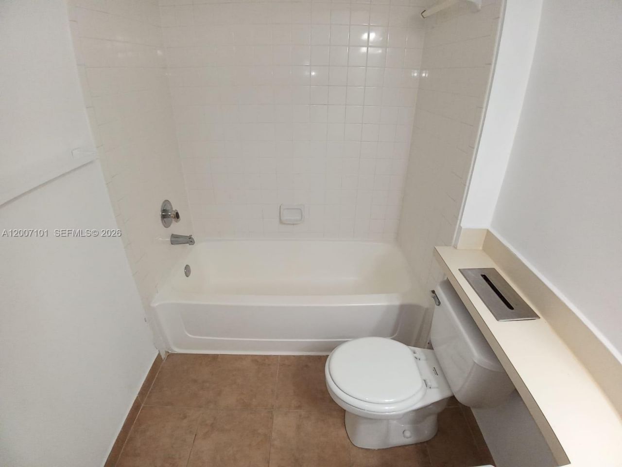 9999 Summerbreeze Dr , Unit 504, Sunrise, FL 33322 Photo