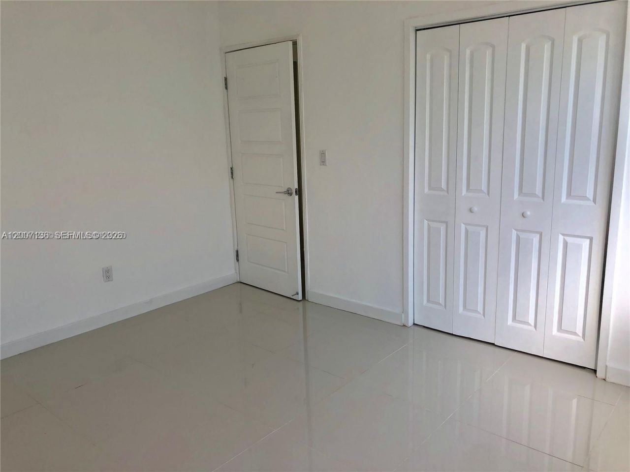 2250 Bay Dr, Unit 8, Miami Beach, FL 33141 Photo