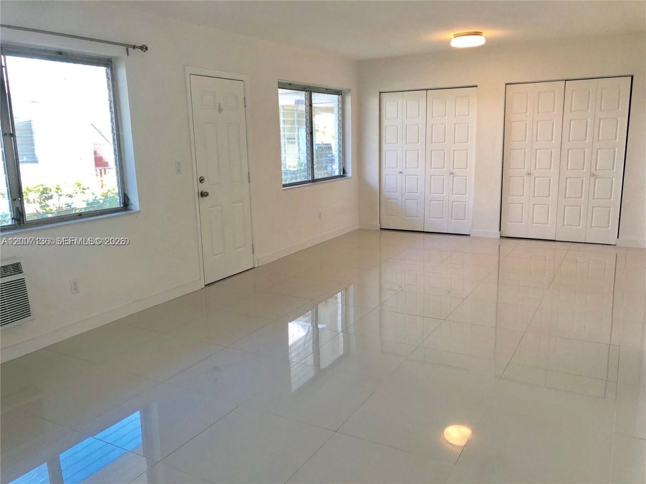 2250 Bay Dr, Unit 8, Miami Beach, FL 33141 Photo