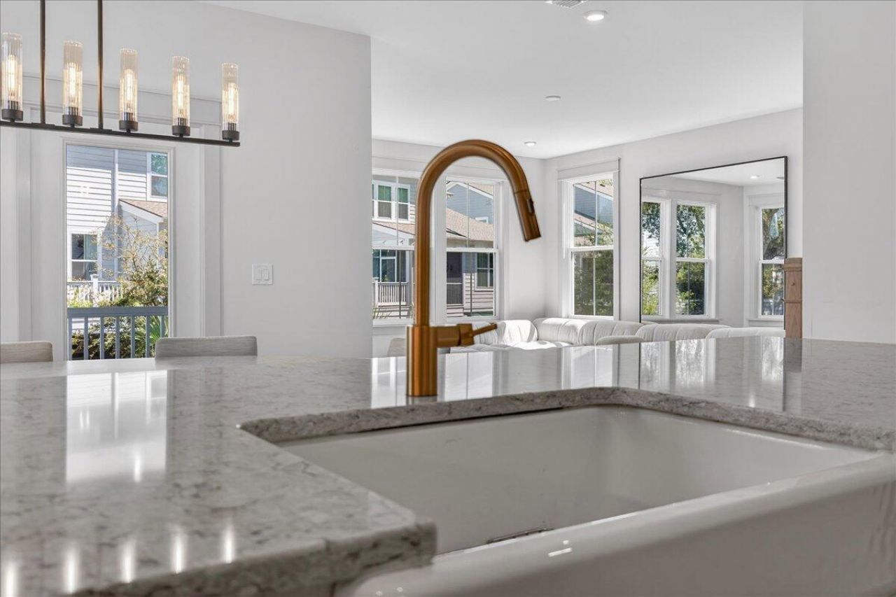 1506 N Lakeshore Drive Photo 12