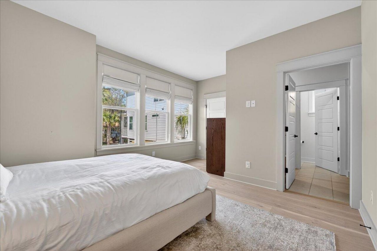 1506 N Lakeshore Drive Photo 19