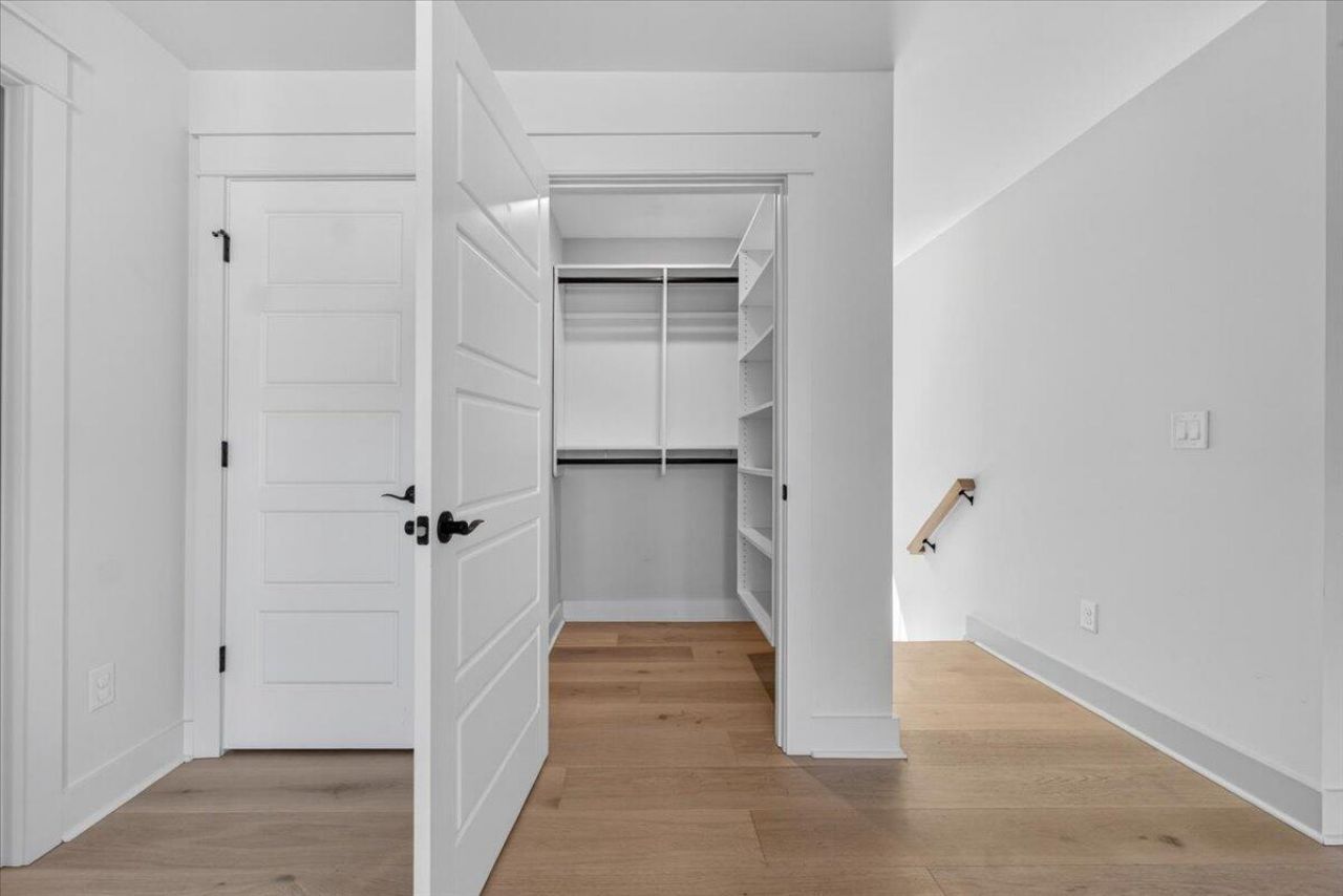 1506 N Lakeshore Drive Photo 27