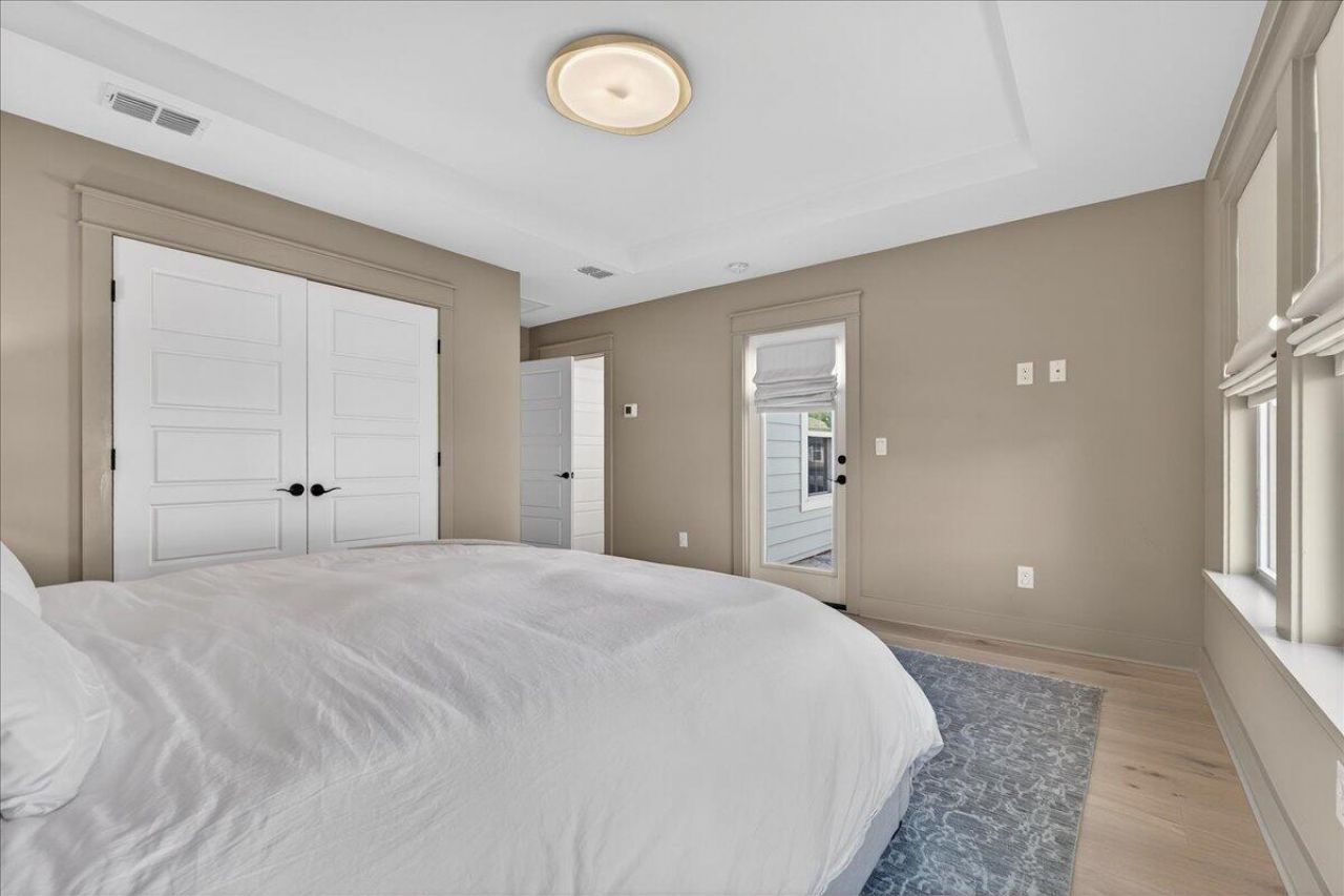 1506 N Lakeshore Drive Photo 30