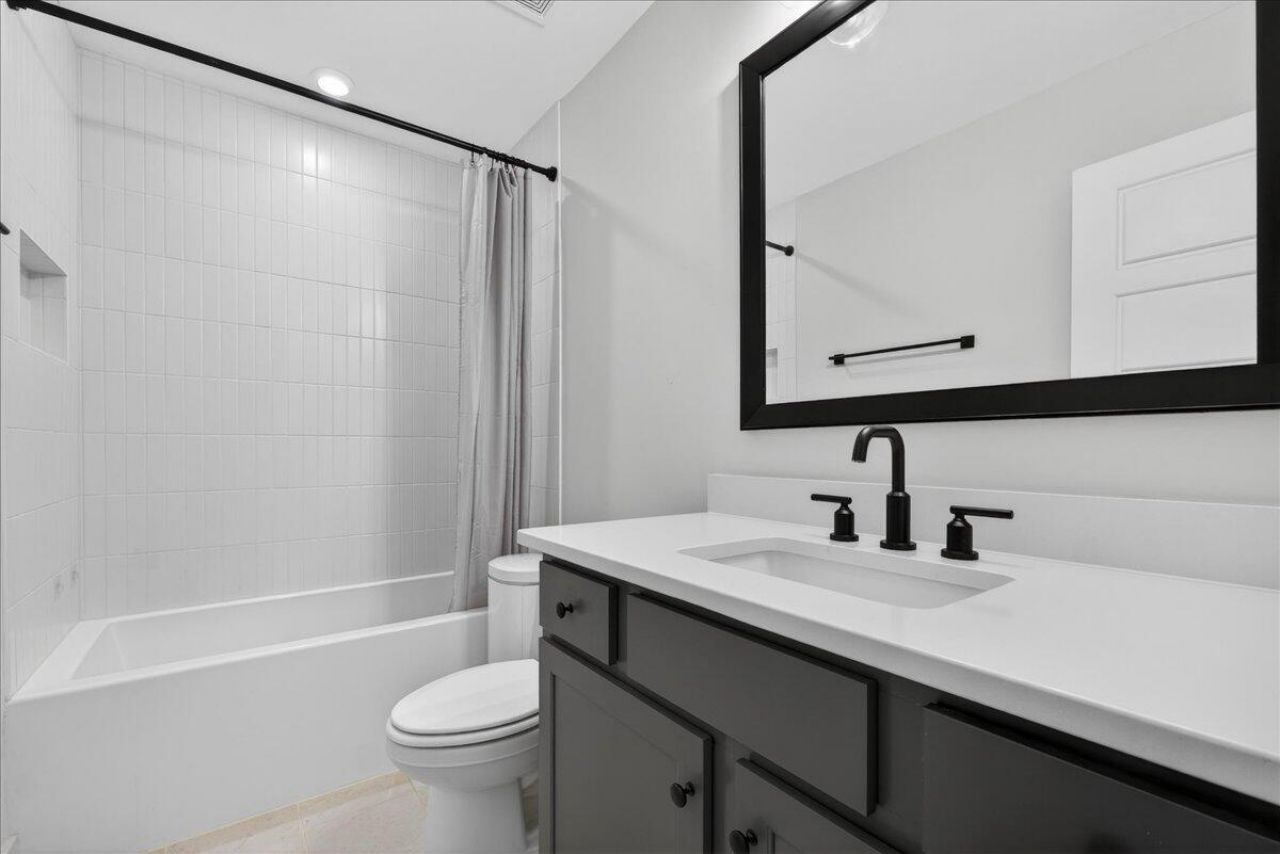 1506 N Lakeshore Drive Photo 38