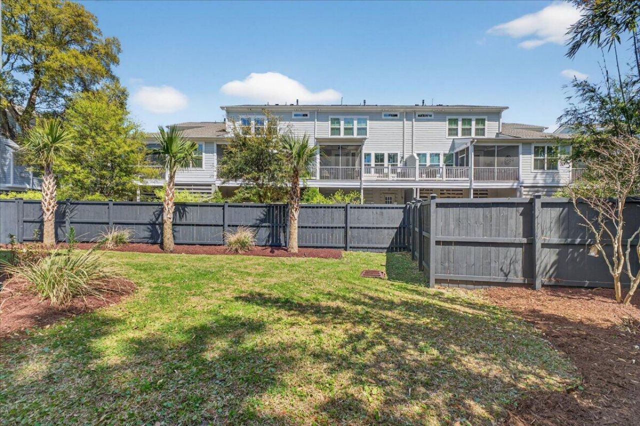 1506 N Lakeshore Drive Photo 47