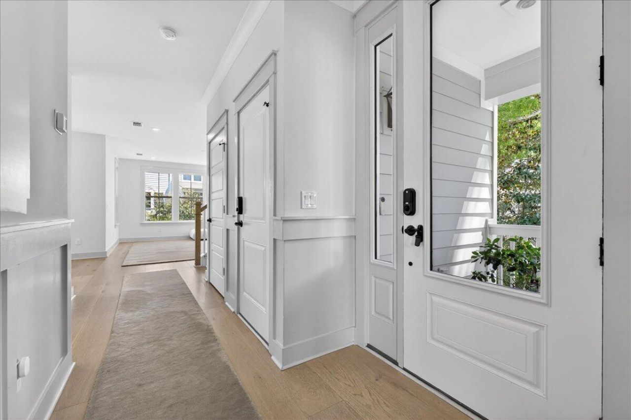 1506 N Lakeshore Drive Photo 5