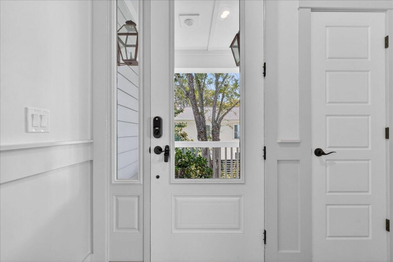 1506 N Lakeshore Drive Photo 6