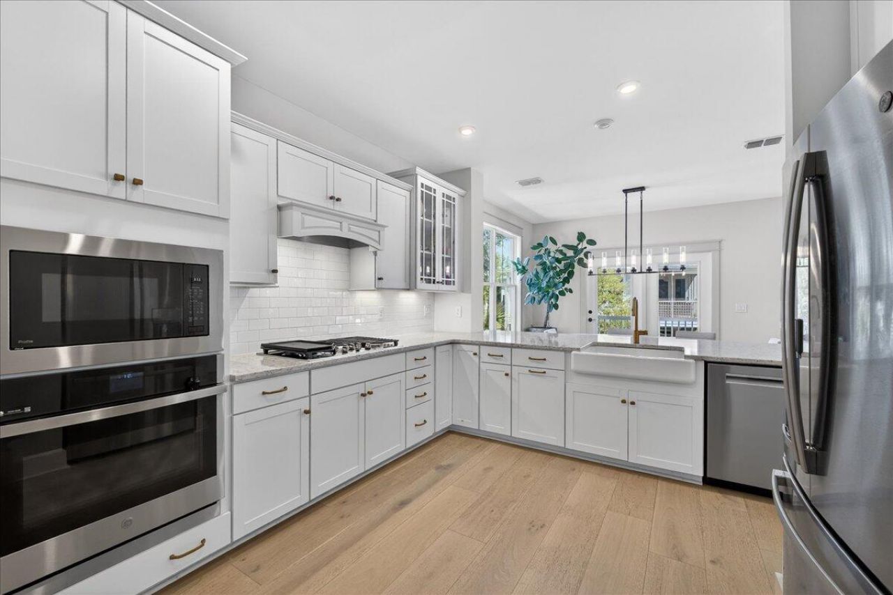 1506 N Lakeshore Drive Photo 9