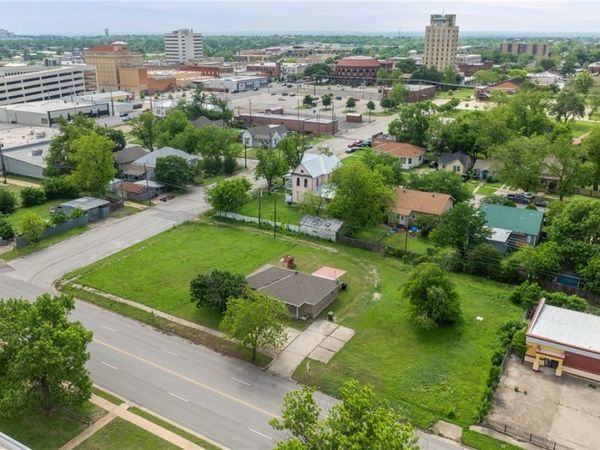 208 N 8th Street , Temple, TX 76501