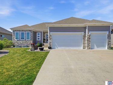 1121 N 97th Street , Lincoln, NE 68505
