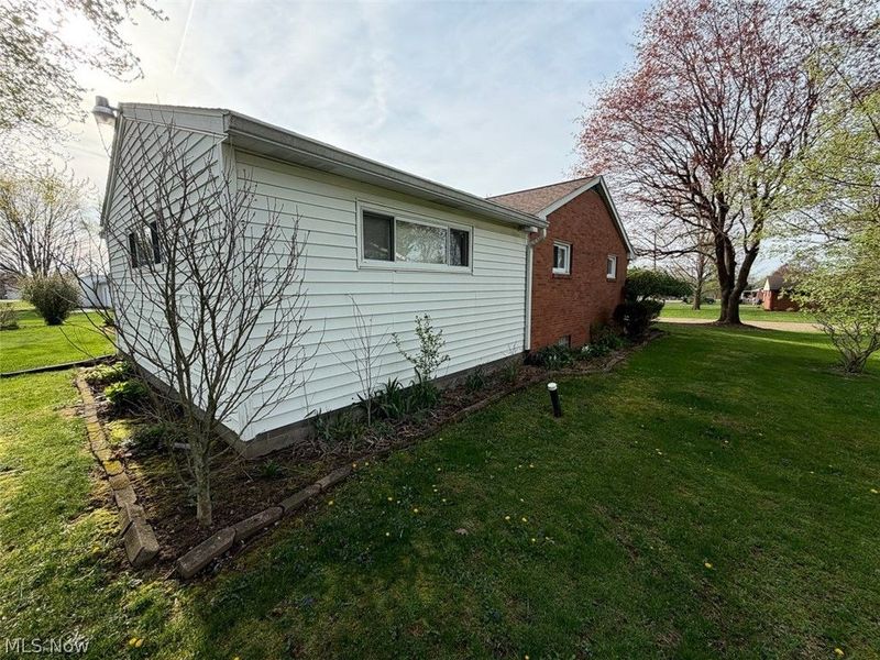 239 Fairview Street, Louisville, OH 44641 Photo 11