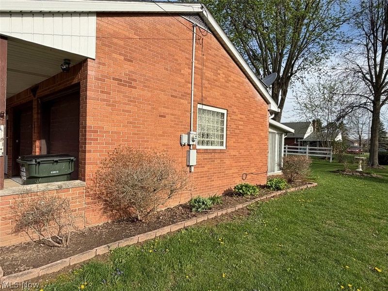 239 Fairview Street, Louisville, OH 44641 Photo 6