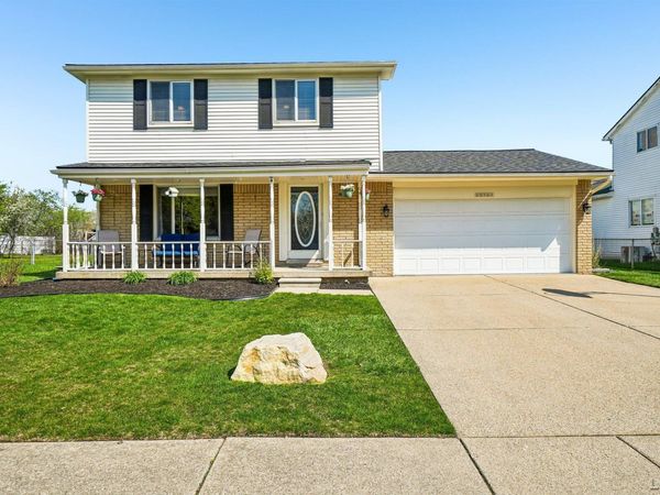 43948 Fredericksburg , Canton, MI 48188