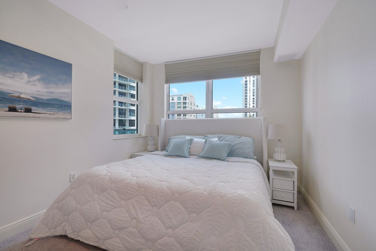 350 SE 2nd Street, Unit 860, Fort Lauderdale, FL 33301 Photo