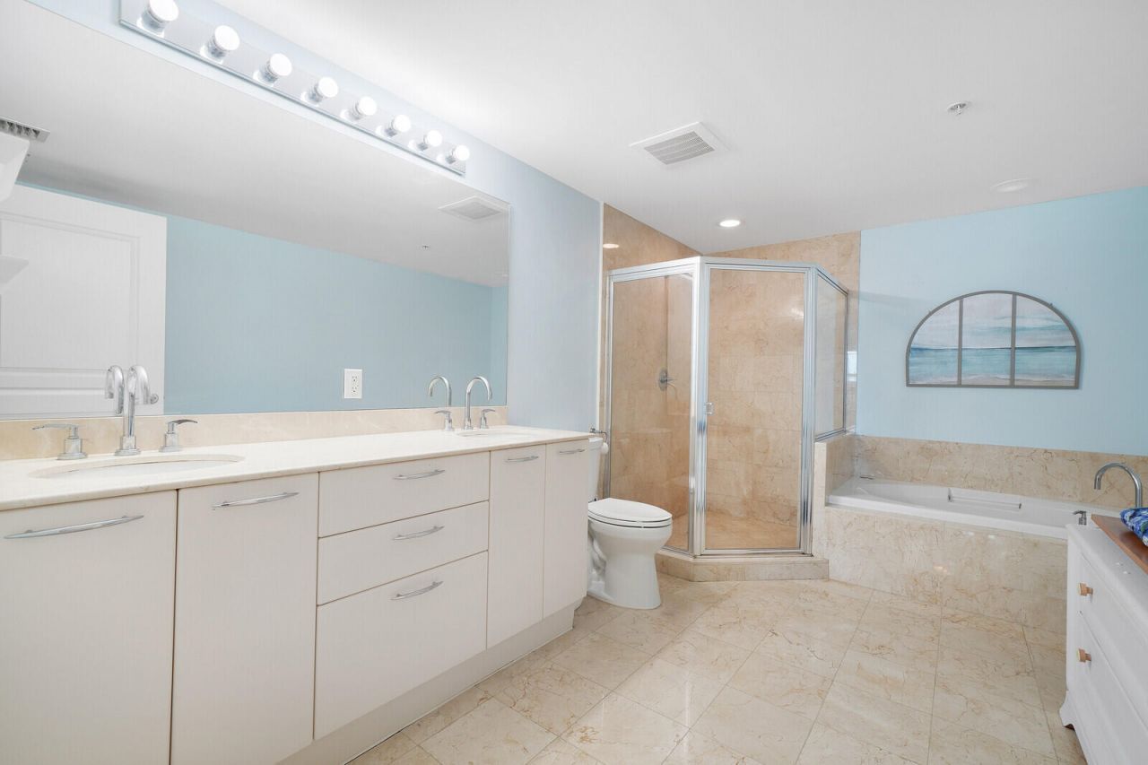 350 SE 2nd Street, Unit 860, Fort Lauderdale, FL 33301 Photo