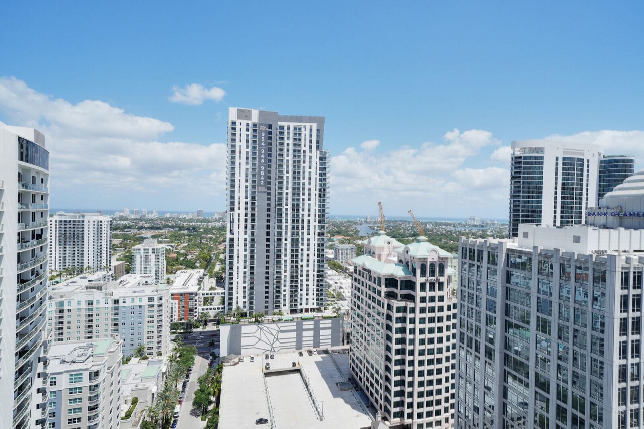 350 SE 2nd Street, Unit 860, Fort Lauderdale, FL 33301 Photo