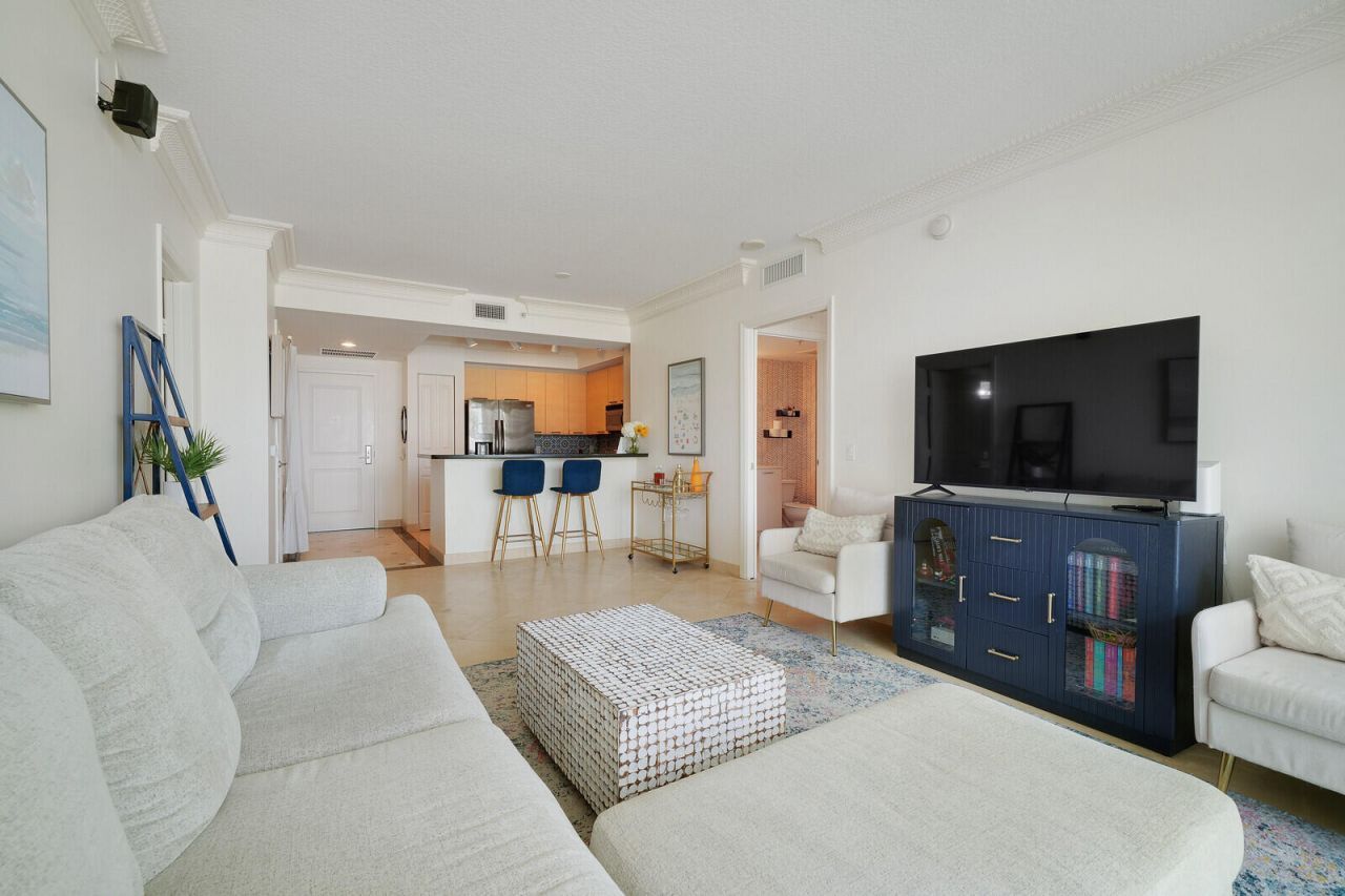 350 SE 2nd Street, Unit 860, Fort Lauderdale, FL 33301 Photo