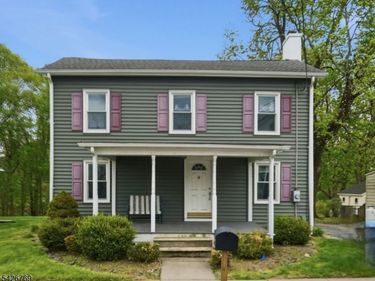 21 Beaver Ave, Clinton, NJ 08801