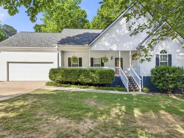 17 Gober Drive , Commerce, GA 30530