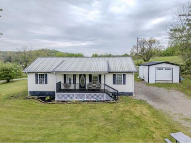 25 Dawn , Morehead, KY 40351