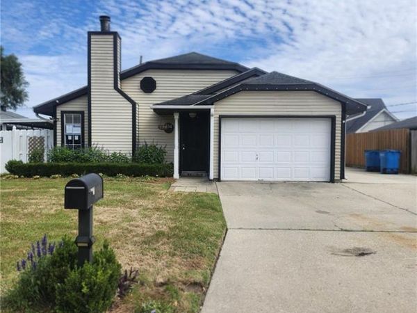 334 RIVER POINT Drive , Destrehan, LA 70047