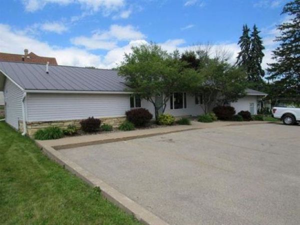 721 S. Main Street, Maquoketa, IA 52060