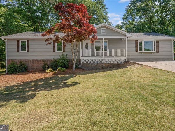 33 Russell Lane, Carrollton, GA 30116