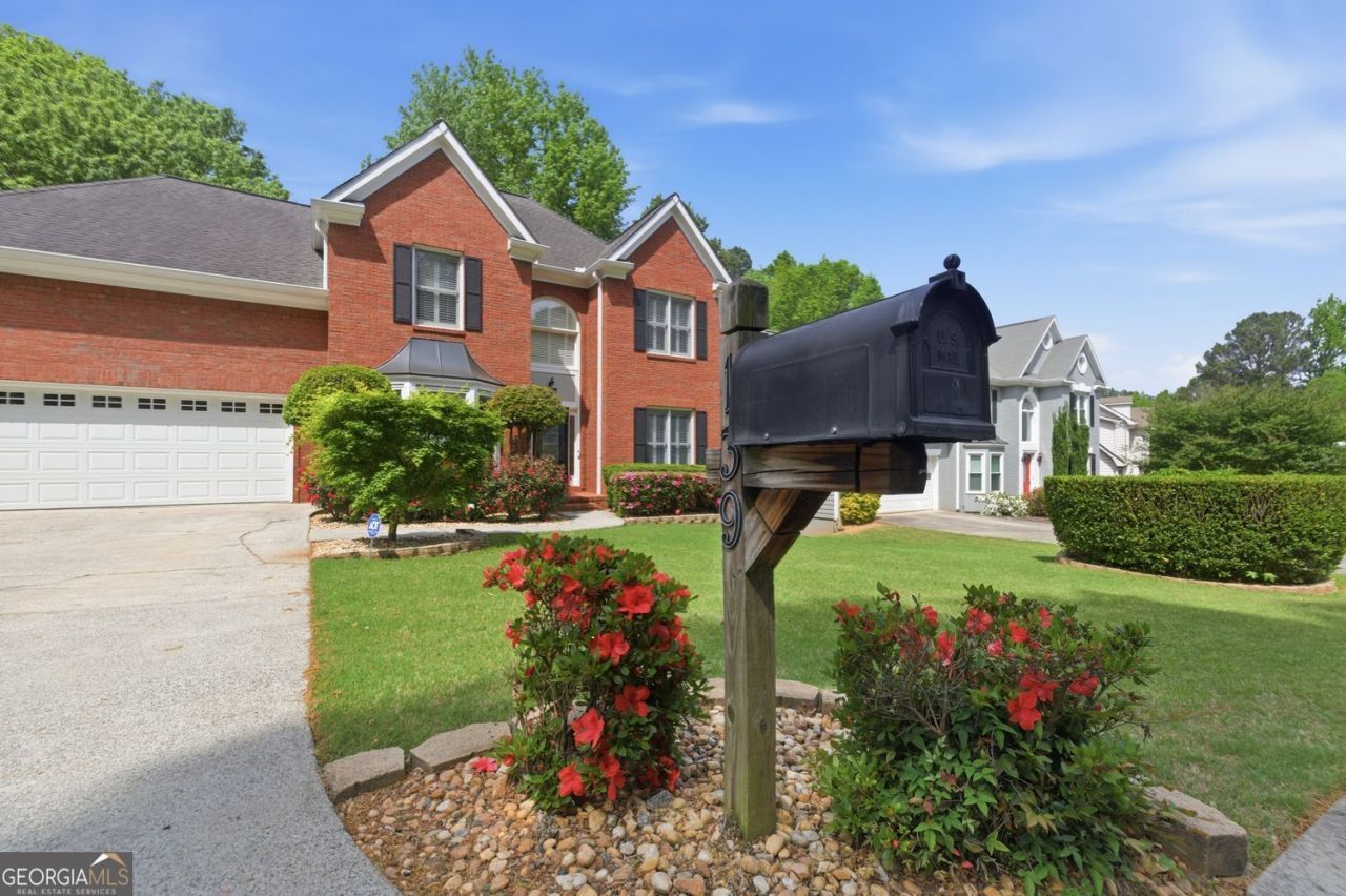 139 Clubhouse Drive Nw, Kennesaw, GA 30144 Main Photo