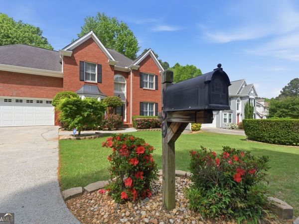 139 Clubhouse Drive NW, Kennesaw, GA 30144