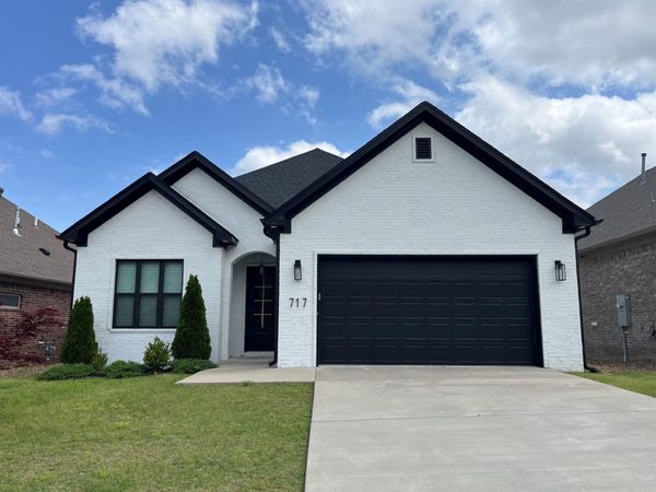 717 Wildcreek Cir, Little Rock, AR 72223