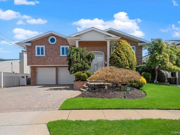 2959 Shore Drive , Merrick, NY 11566