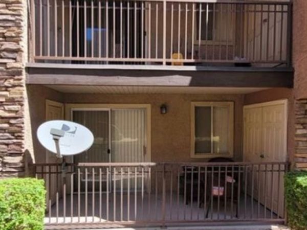 5295 Indian River Drive , Unit 305, Las Vegas, NV 89103