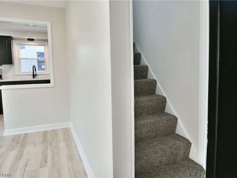 3384 Lakeside Drive, Mineral Ridge, OH 44440 Photo 16