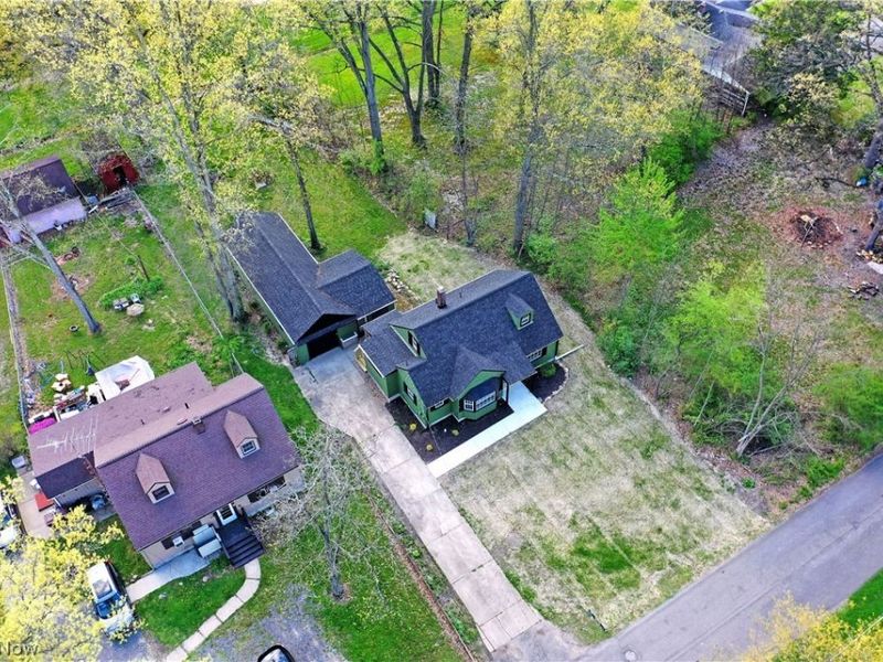 3384 Lakeside Drive, Mineral Ridge, OH 44440 Photo 3