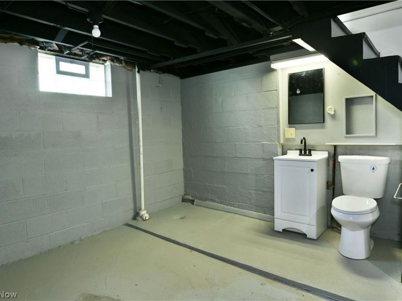 3384 Lakeside Drive, Mineral Ridge, OH 44440 Photo 37