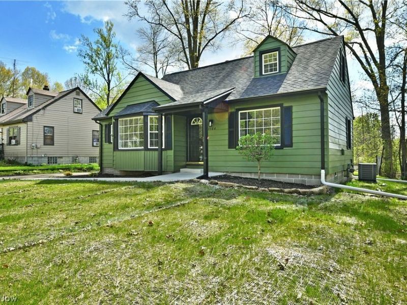 3384 Lakeside Drive, Mineral Ridge, OH 44440 Photo 4