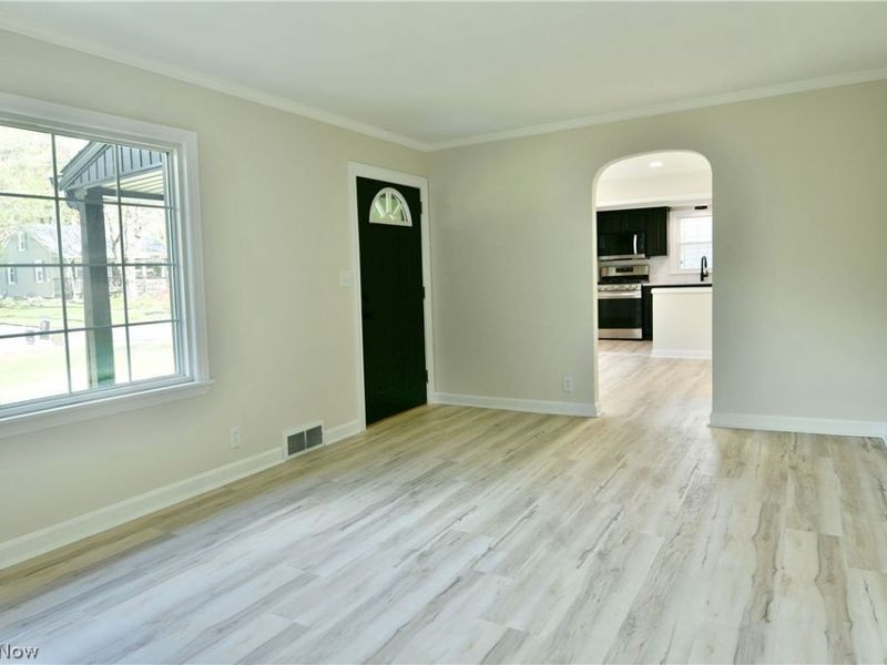 3384 Lakeside Drive, Mineral Ridge, OH 44440 Photo 5