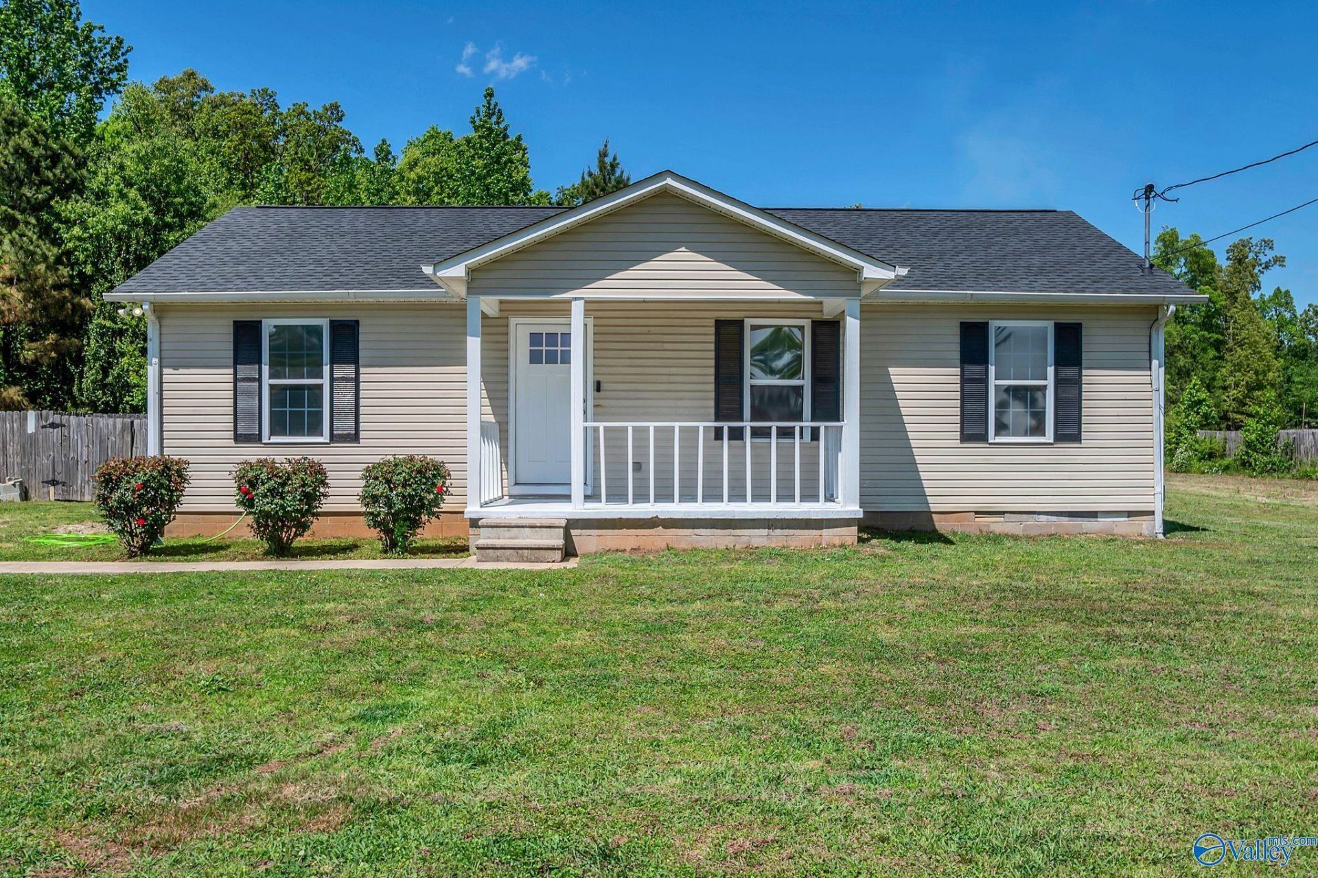 15359 Fort Hampton Road, Elkmont, AL 35620 Main Photo