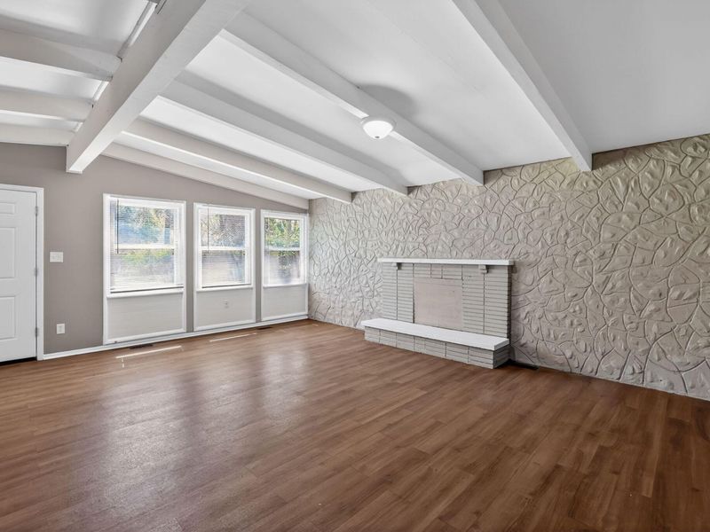 994 Sunbury Road , Columbus, OH 43219 Photo 14