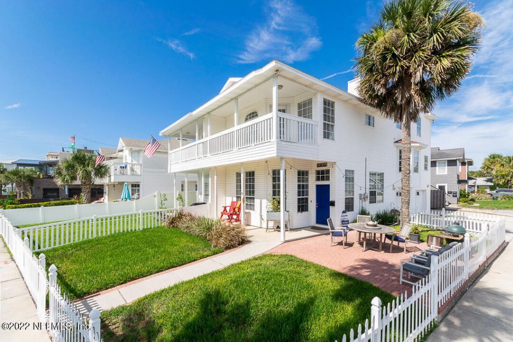 2102 First Street, Neptune Beach, FL 32266 Main Photo