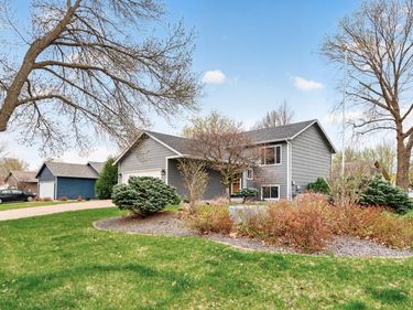 7009 110th Avenue N, Champlin, MN 55316