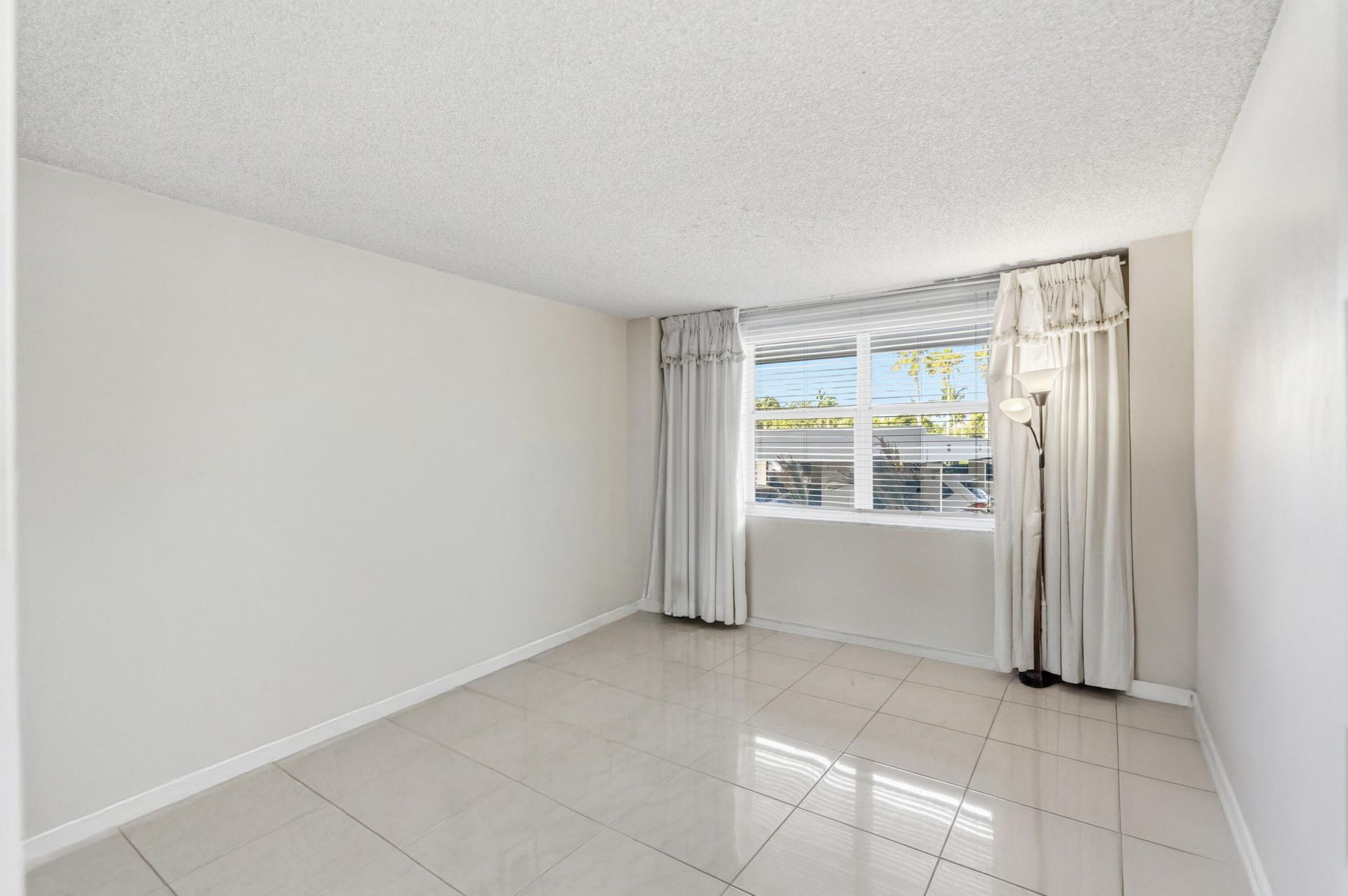 5200 N Ocean Boulevard, Unit 115a, Lauderdale by the Sea, FL 33308 Photo