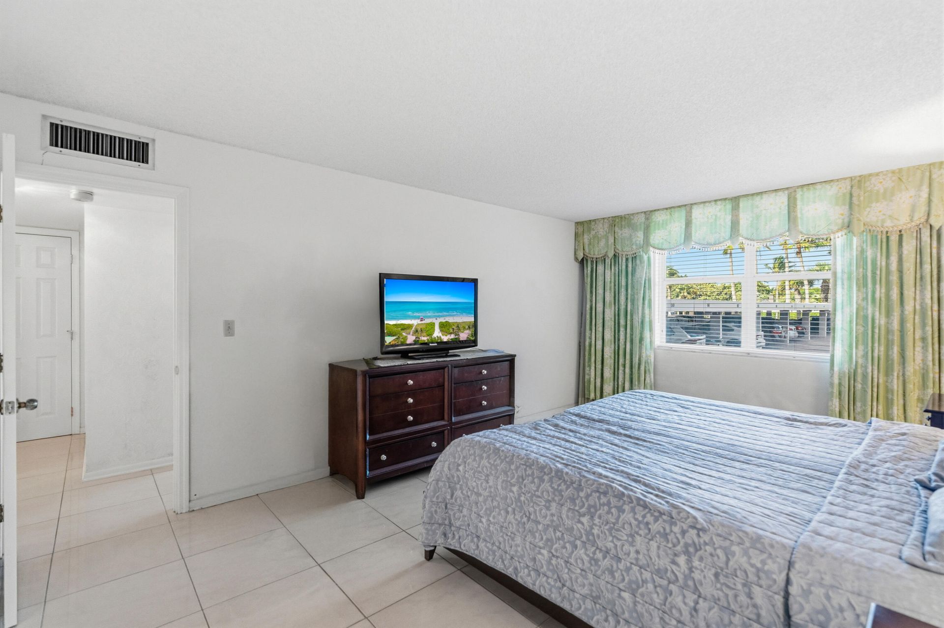 5200 N Ocean Boulevard, Unit 115a, Lauderdale by the Sea, FL 33308 Photo
