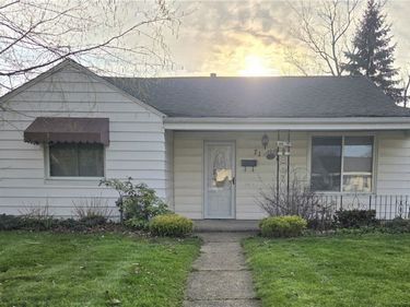 71 4th Avenue , Lancaster, NY 14086